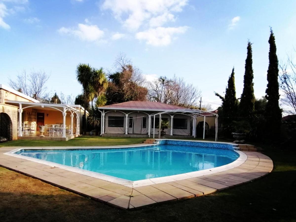 Casa Romana B&B Ladybrand Luaran gambar